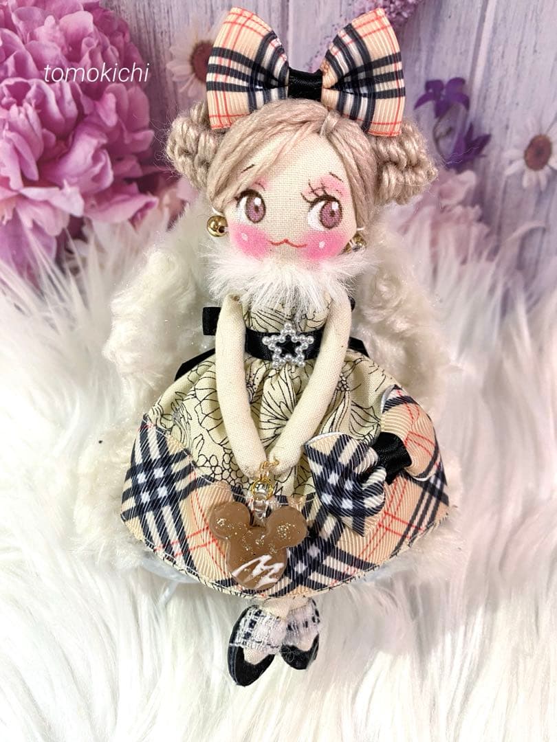 チェック柄❤️ドールチャーム❤️ハンドメイド❤️カントリードール