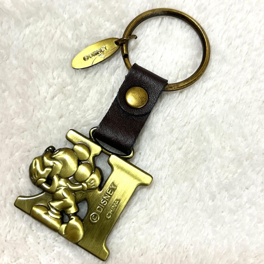 東京ディズニーランド イニシャル キーホルダー K ミッキー - メルカリ