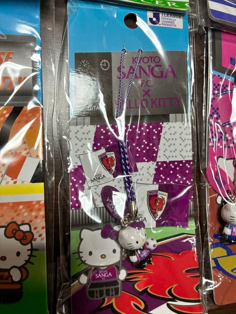 希少 激レア 新品 ご当地 ハローキティ サッカー コラボ ストラップ 6