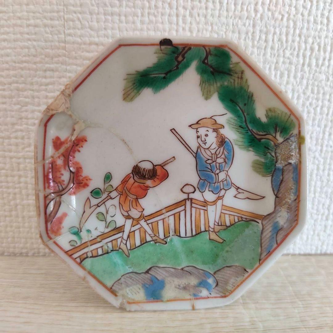 お値下げしました、三枚組 古伊万里 色絵 紅毛人 南蛮人 八角豆皿 ②