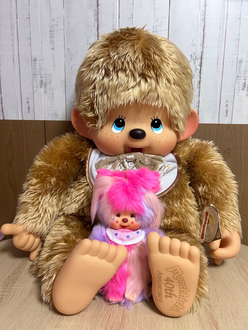 40周年 モンチッチ2L ゴールド　しなこモンチッチ付き　monchhichi 40thゴールドモンチッチ2L（男の子） | HMV&BOOKS online