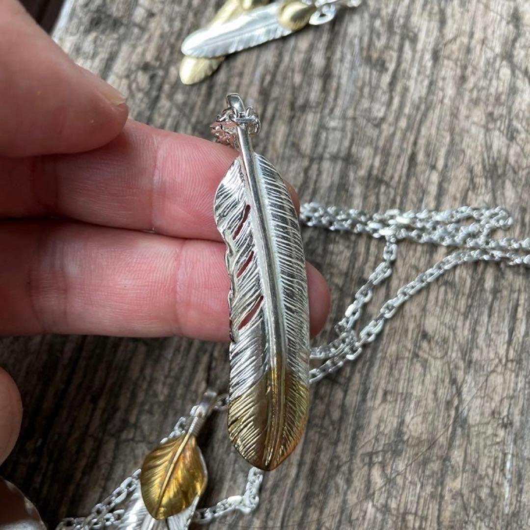 先金　右 フェザー ネックレス トップ ツートン ハンドメイド ノーブランド フェザー トップ フェザーネックレス ハンドメイドネックレス