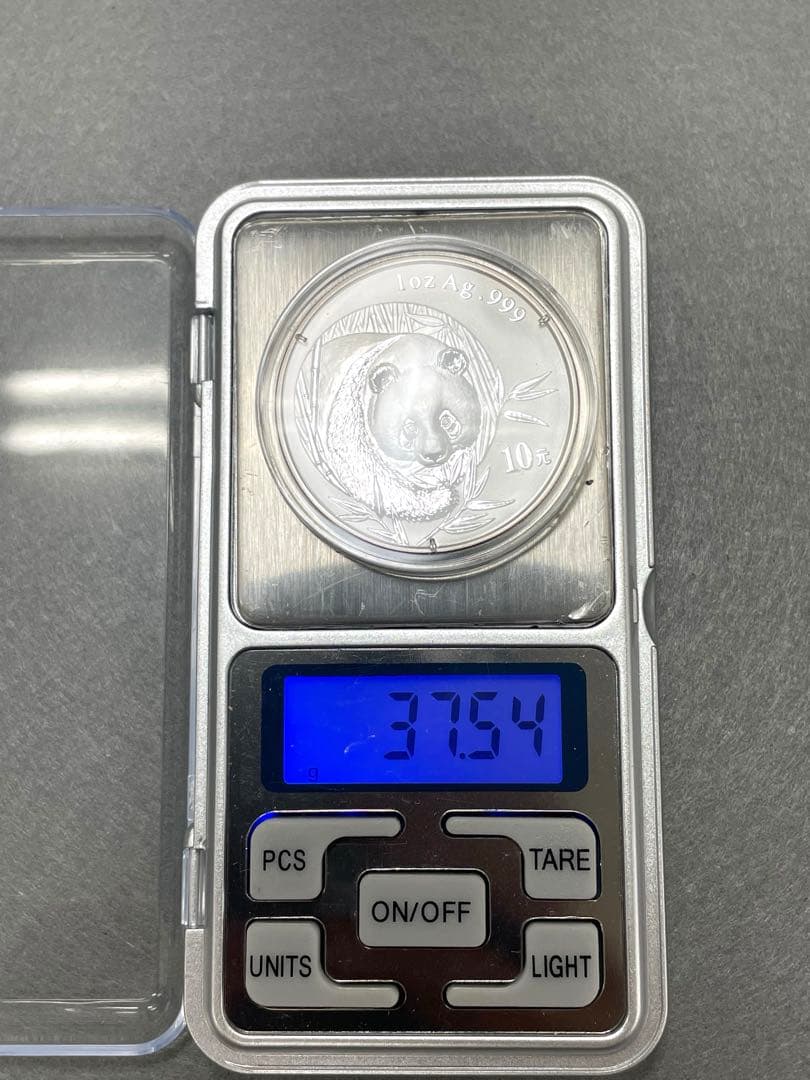 2003年】中国 パンダ銀貨 1オンス 純銀 .999 10元 記念硬貨 - メルカリ