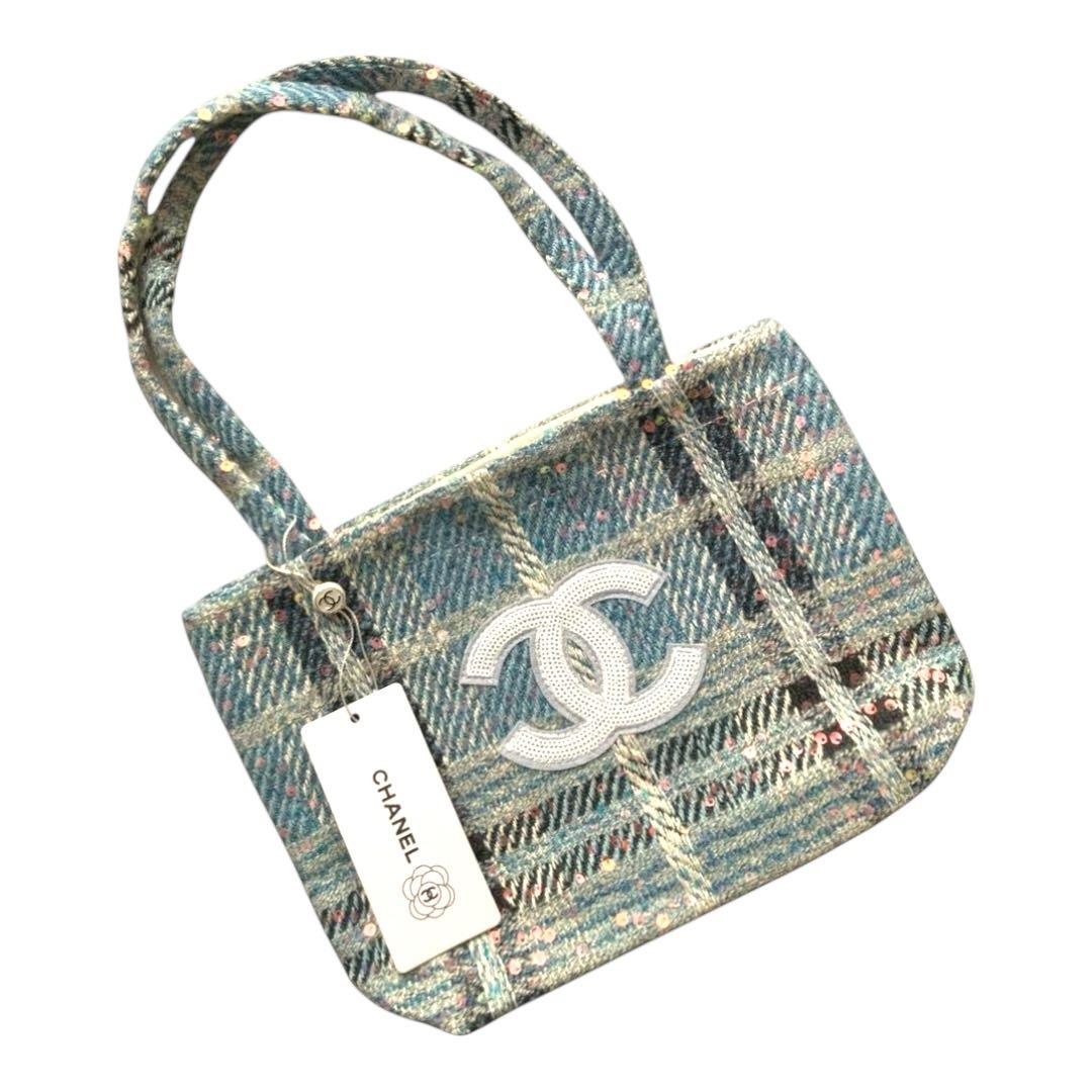 桜*こ様 【新品未使用】 CHANEL ツイード 青 スパンコール トートバッグ CHANELシャネル ココマークツイードスパンコール トートバッグ ブルー