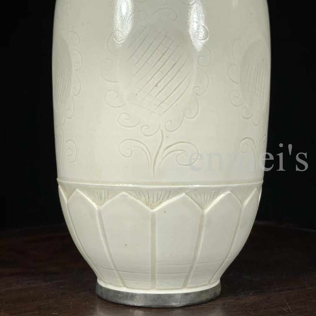 宋代 定窑 包口刻花卉纹盘口瓶 陶芸 文房具 置物 古美術