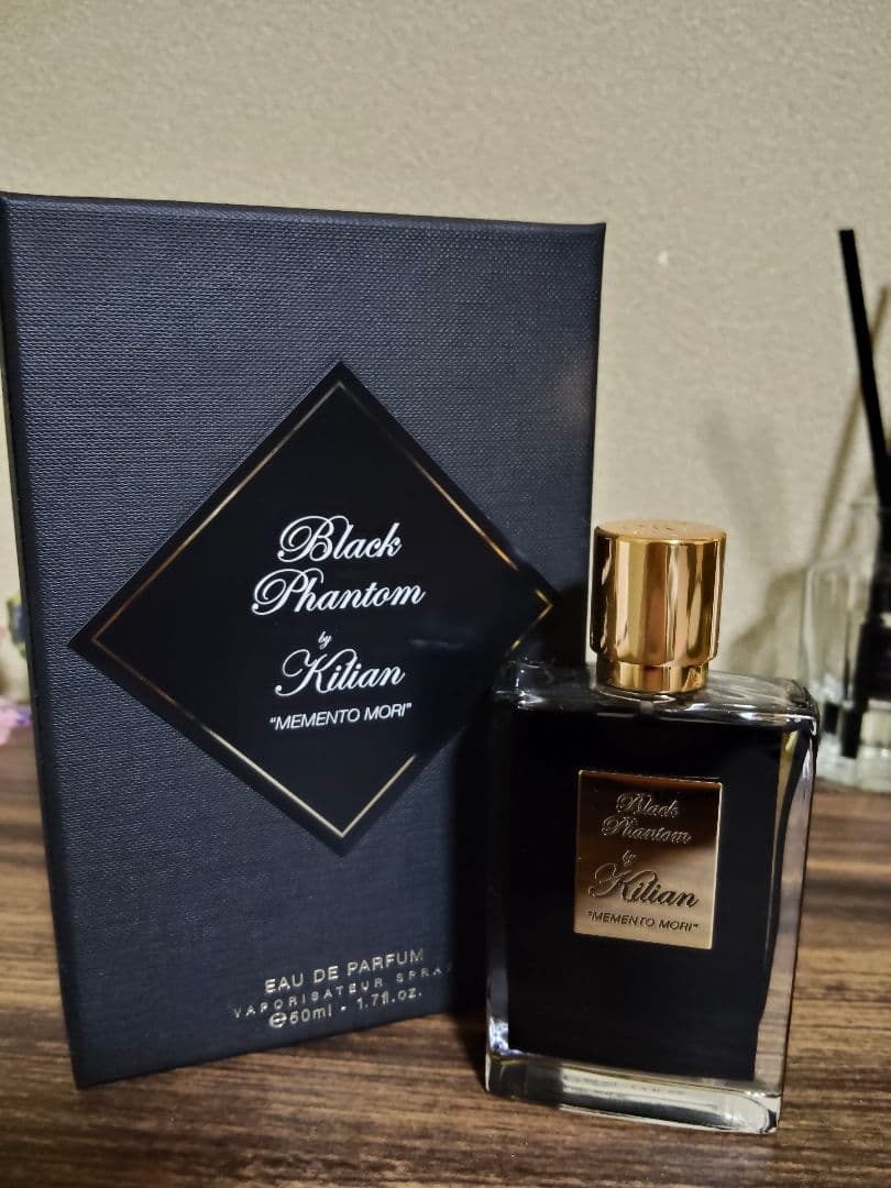 Kilian ブラック ファントム メメント モリ 50ml 公式】ブラック ファントム メメント モリ オード パルファム｜KILIAN