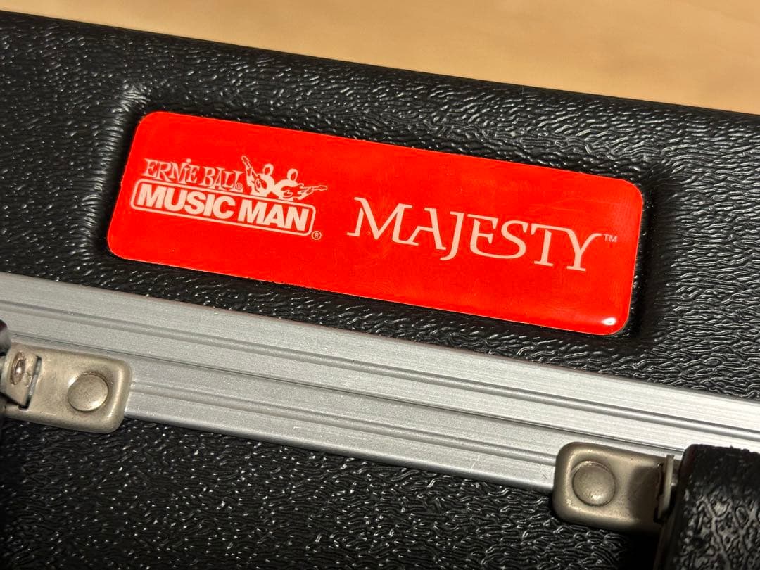 訳あり】ERNIEBALL MUSICMAN Majesty 6st - メルカリ