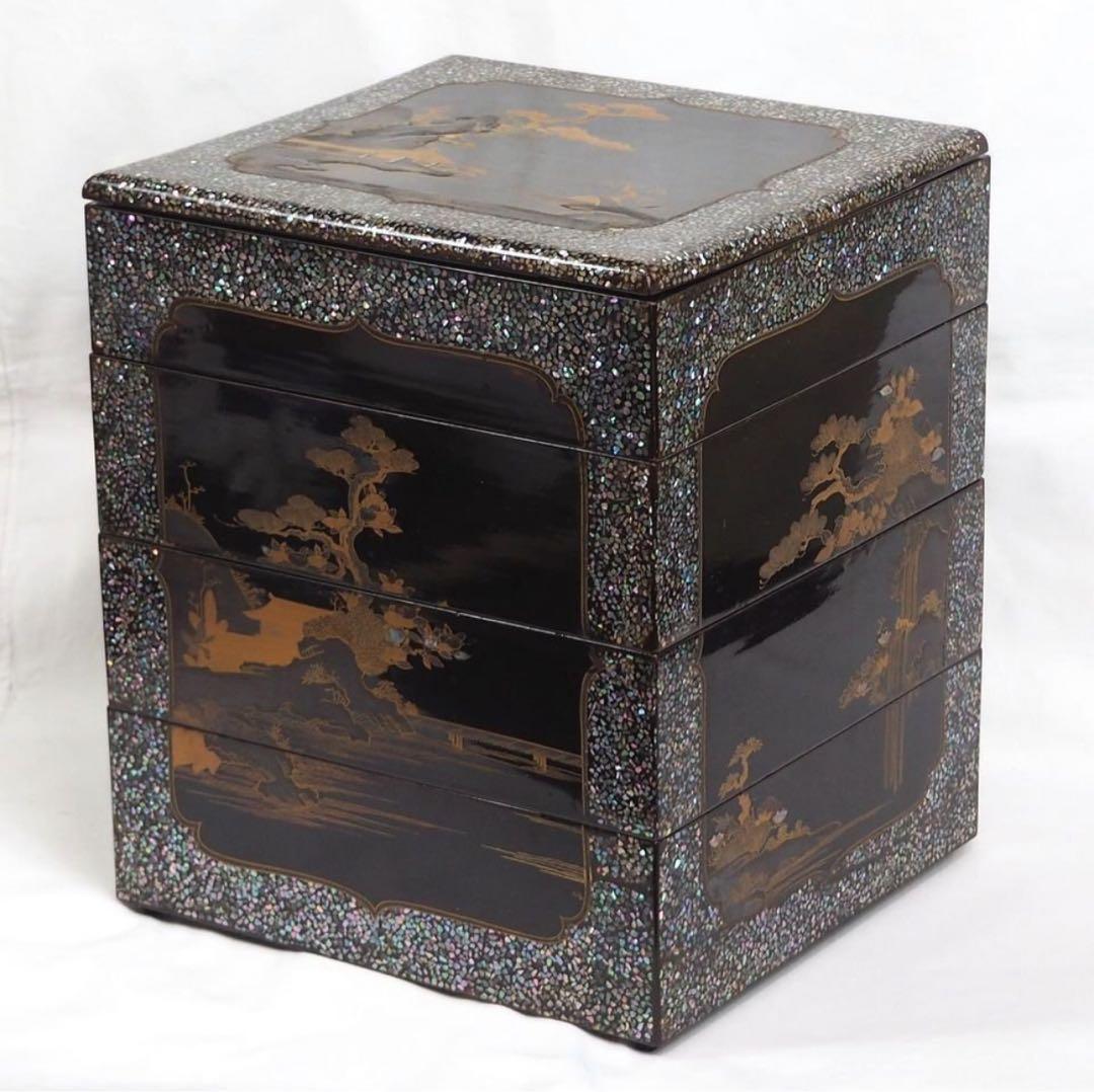 送料無料　旧家蔵出　江戸時代　螺鈿蒔絵山水楼閣文4重箱　合箱 送料無料 旧家蔵出 江戸時代 螺鈿蒔絵山水楼閣文4重箱 合箱 送料