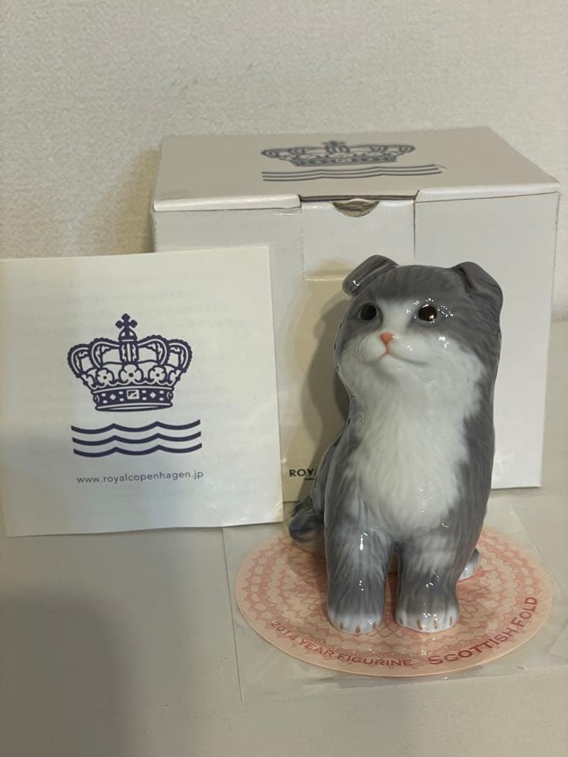 ロイヤルコペンハーゲン2014年イヤーフィギュリン　スコティッシュフォールド2 イヤーフィギュリン|ロイヤル コペンハーゲン 公式オンラインストア
