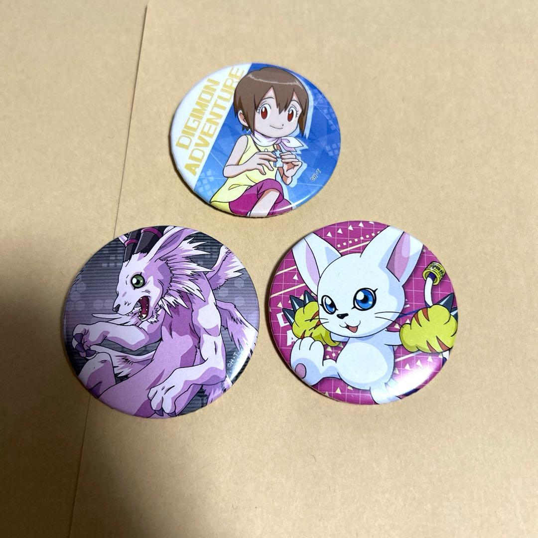 デジモン　ランドマークタワー　缶バッジセット デジモンアドベンチャー20周年展示inスカイガーデン』詳細決定! | 三菱