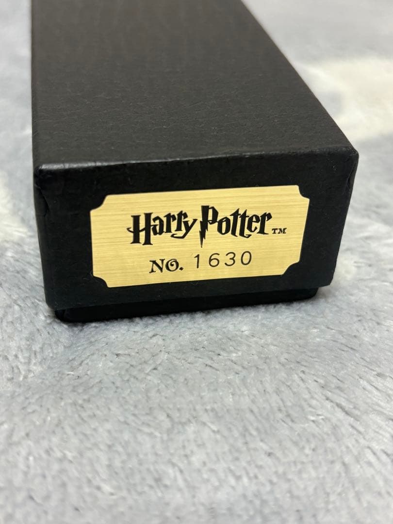 ⭐︎最終値下げ⭐︎魔法の杖 WB ワーナー シリアルナンバー入り - メルカリ