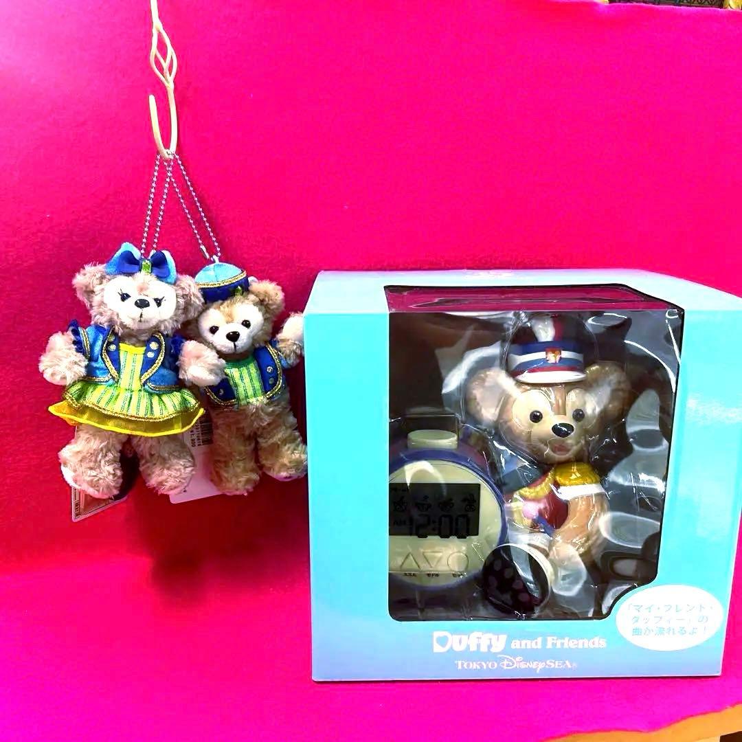 ディズニー　ダッフィー 目覚まし時計　シェリーメイ　ぬいぐるみバッジ　3点セット 公式】かわいいグッズがいっぱい！ダッフィー＆フレンズのハッピー