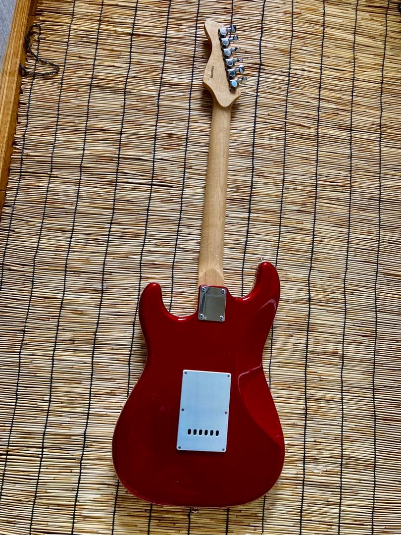 ☆ 最終値下決断☆部品交換、リニューアル貴方だけの一本　FERNANDES ST