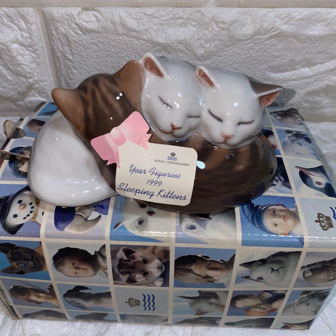 ロイヤル コペンハーゲン 1999年 イヤーフィギュリン「3匹の眠り猫」 ロイヤルコペンハーゲン イヤーフィギュリン 3匹の眠り猫 - メルカリ