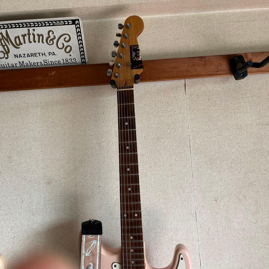 エネルストラトキャスター Char風 サーモンピンク？シェルピンク？ Char Stratocaster® Burgundy– zicca.net