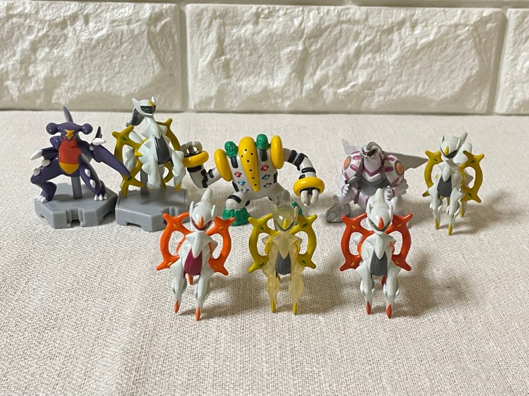 ポケモン モンコレ アルセウス リザードン ピカチュウ レジギガス シードラ