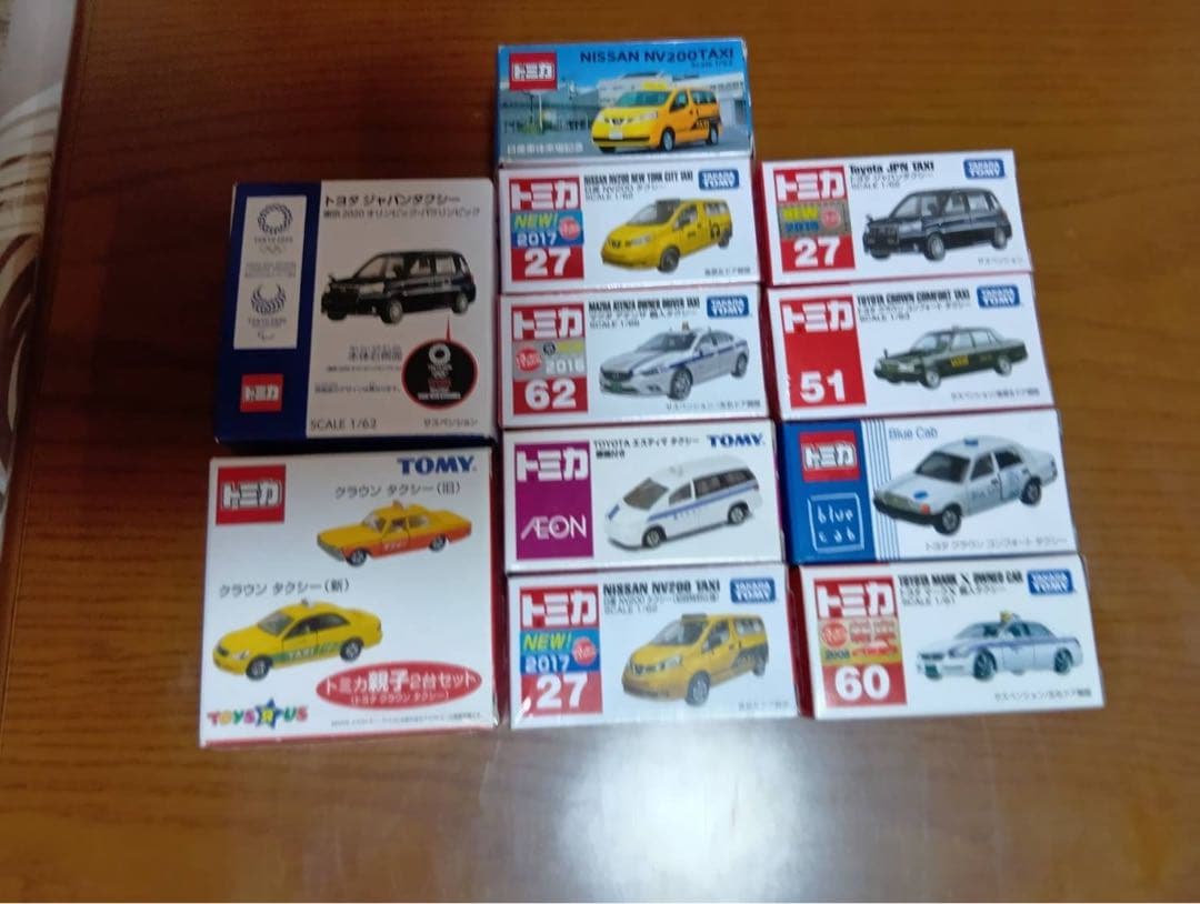 【11台セット】トミカ　赤箱　タクシー ミニカーショップ ケンボックス トミカ 赤箱トヨタジャパンタクシー