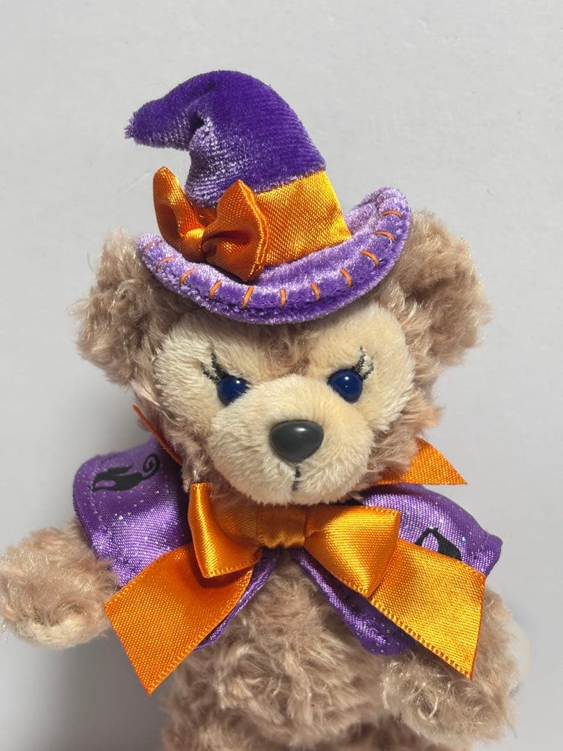 ディズニー シェリーメイ ぬいぐるみバッジ ハロウィン 2011年 新品
