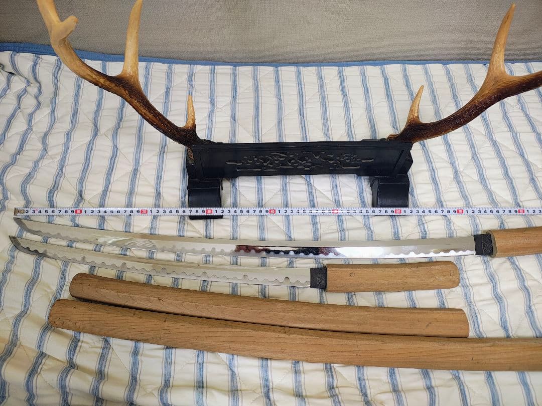 模造刀白鞘、打刀、脇差、飾り棚までセット 美品