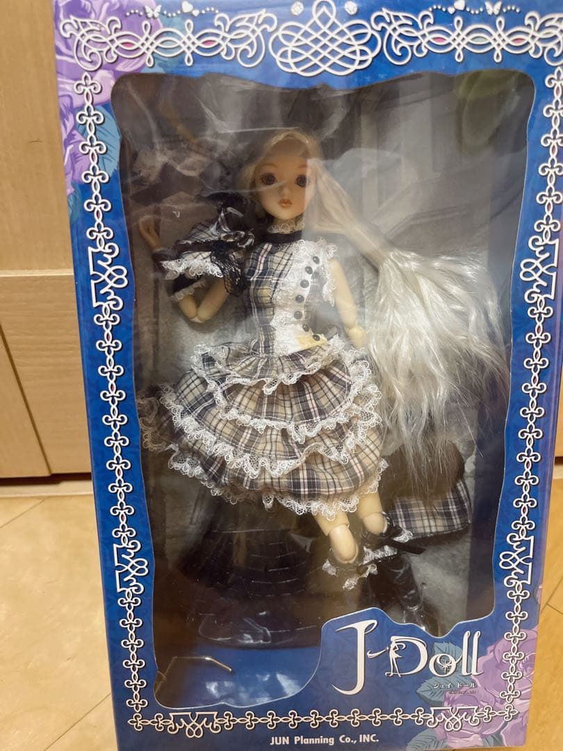 J-Doll ジェイドール クレセントロード