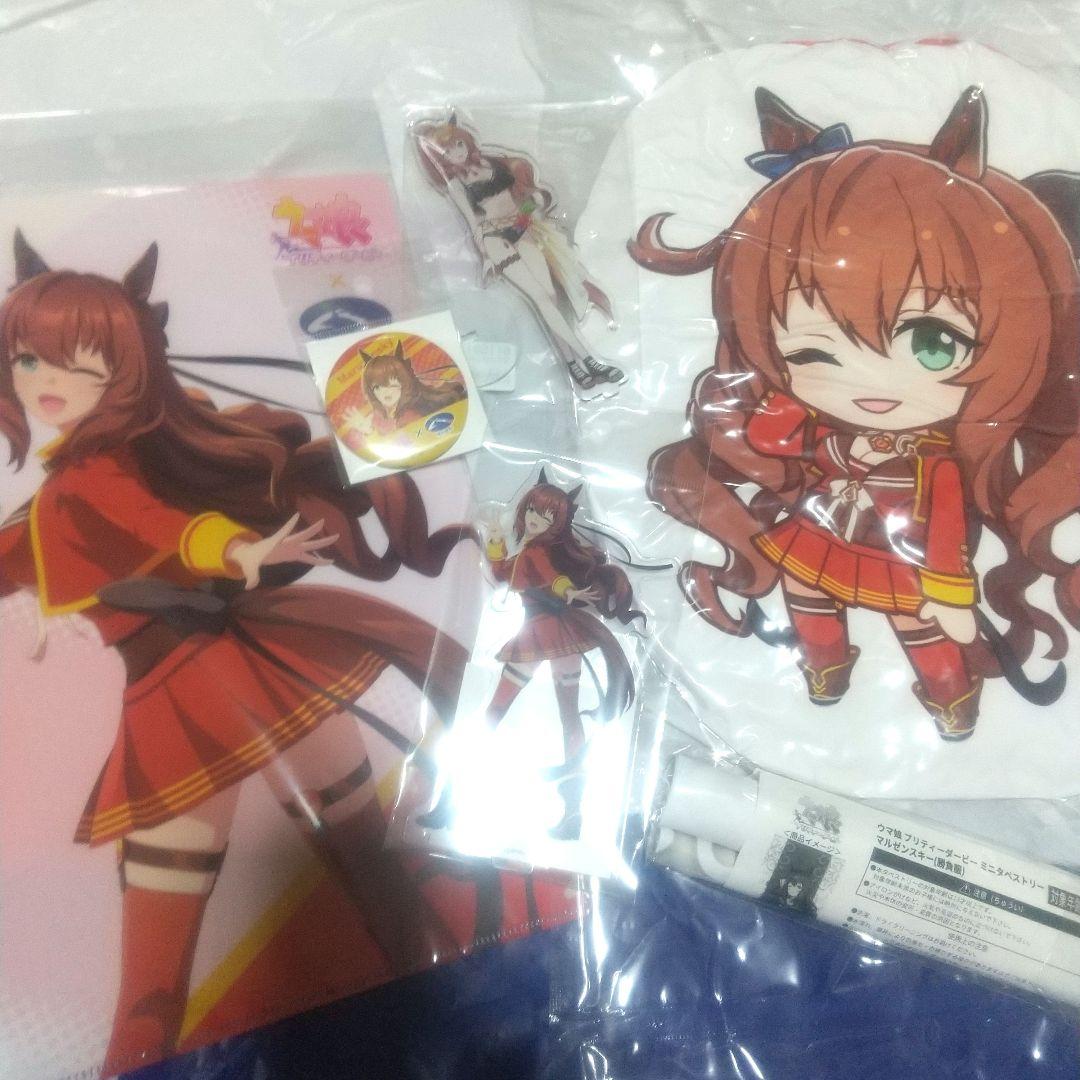 ウマ娘 マルゼンスキー 浦和競馬場 クッション アクリルスタンド 缶