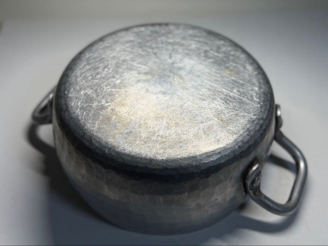 京都料理道具 有次 アルミ鍋 鎚起 中古品18㎝ - メルカリ