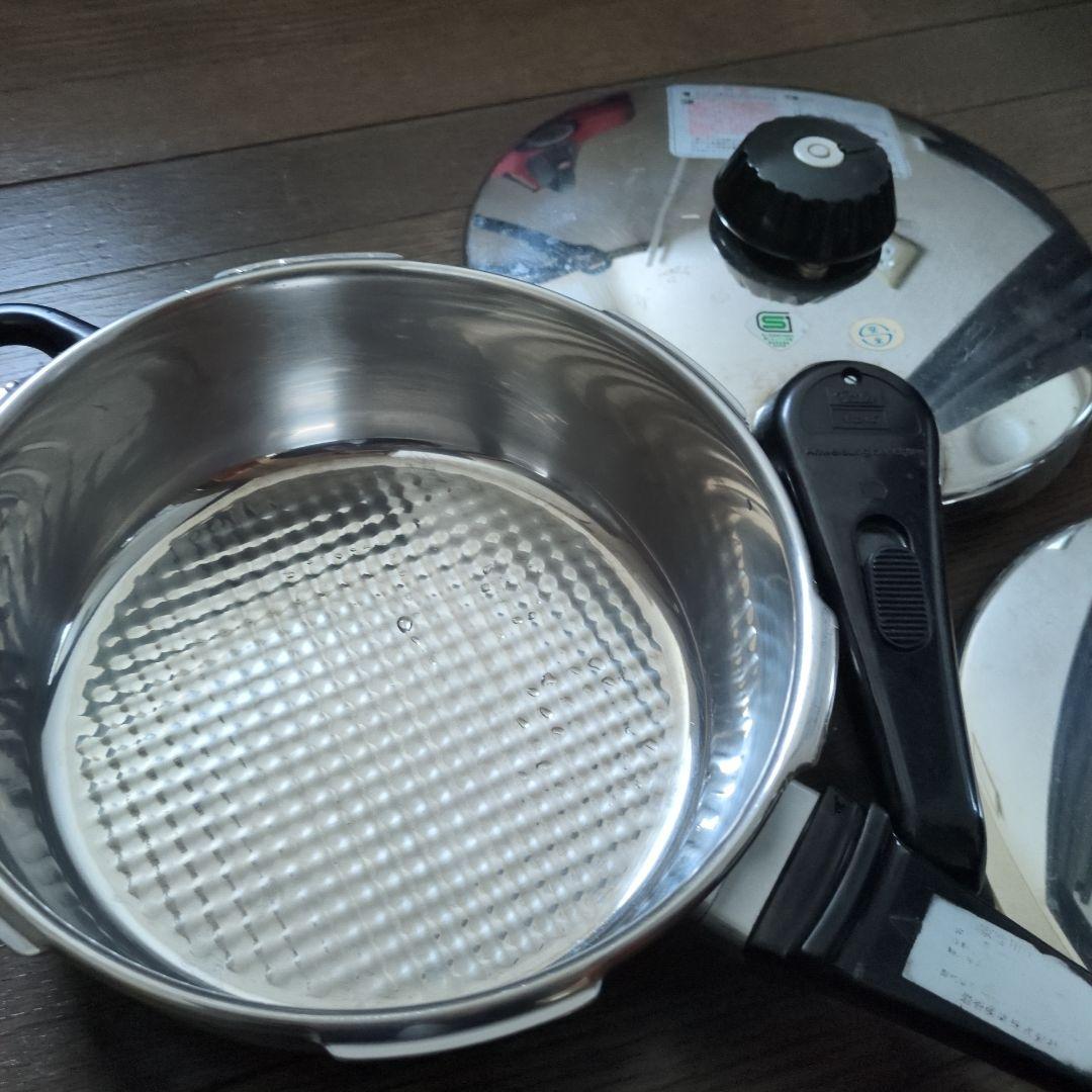 Fissler 中型圧力鍋 ステンレススチール - メルカリ