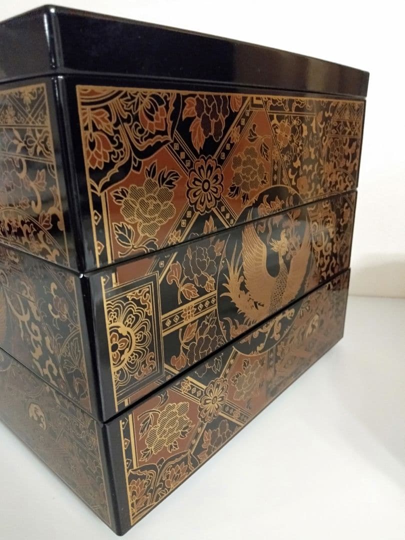 未使用】山中漆器 正倉院風蒔絵 鳳凰 重箱 三段重 おせち - メルカリ