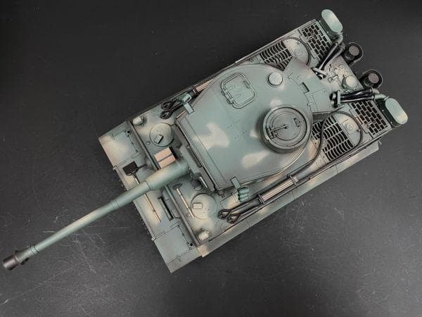 技術基準適合証明済 ヘンロン 1/16 迷彩色 タイガーI型【メーカー特注