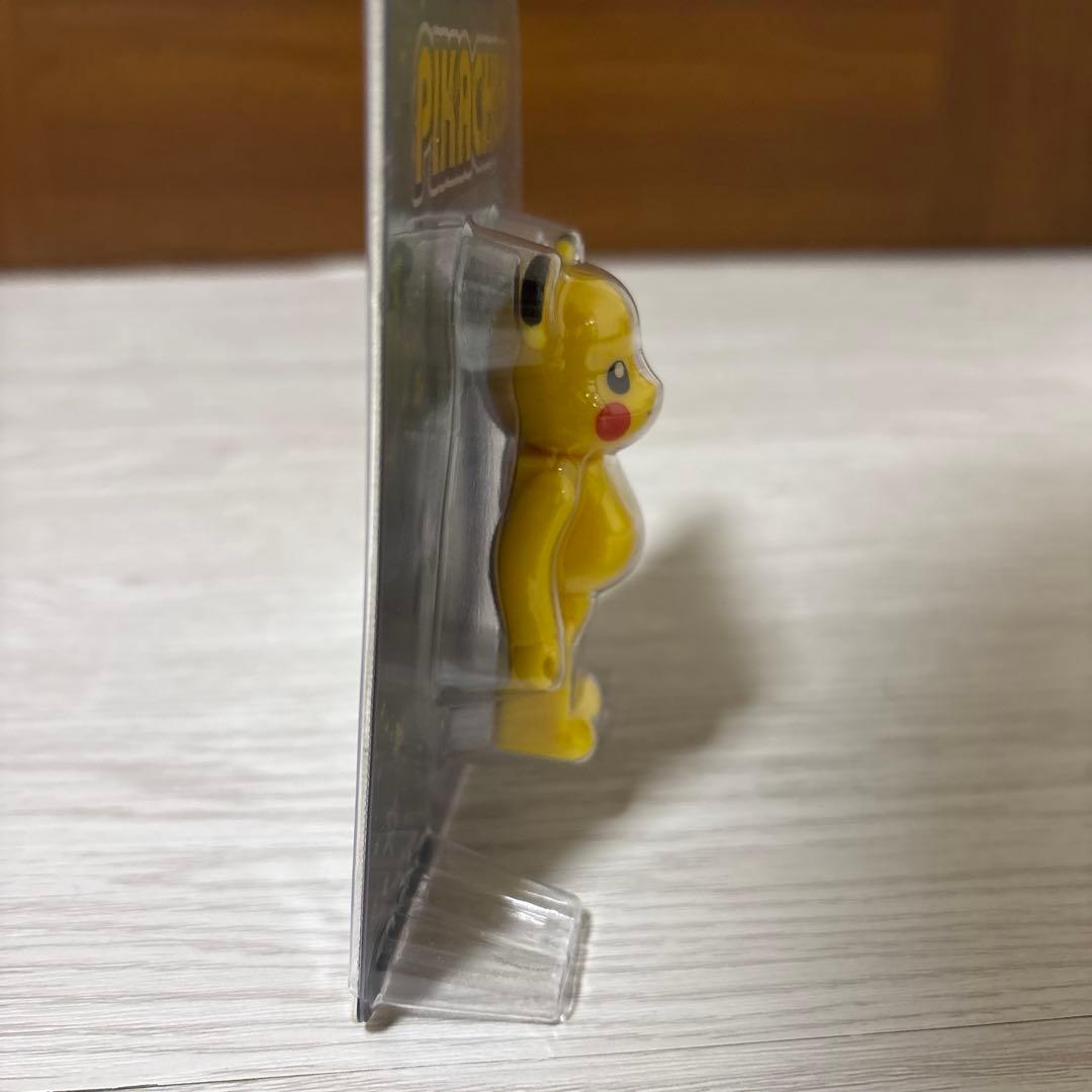 新品未開封 ベアブリック100％ ピカチュウ - メルカリ
