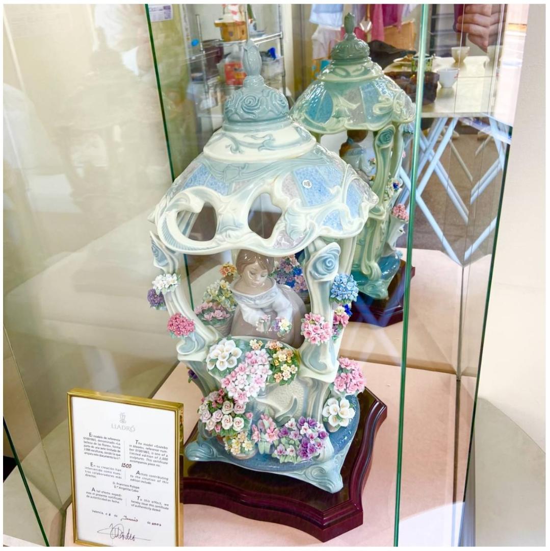 引取限定！リヤドロ LLADRO お花に囲まれて 2000体限定 ガラスケース付 リヤドロ・お花に囲まれて・絶版・2000体限定品 1865