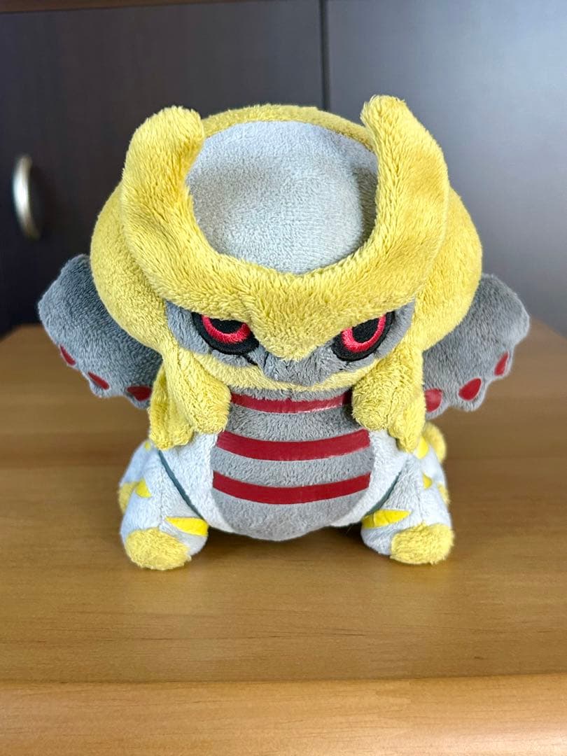ポケモン ポケドール ギラティナ ぬいぐるみ - メルカリ