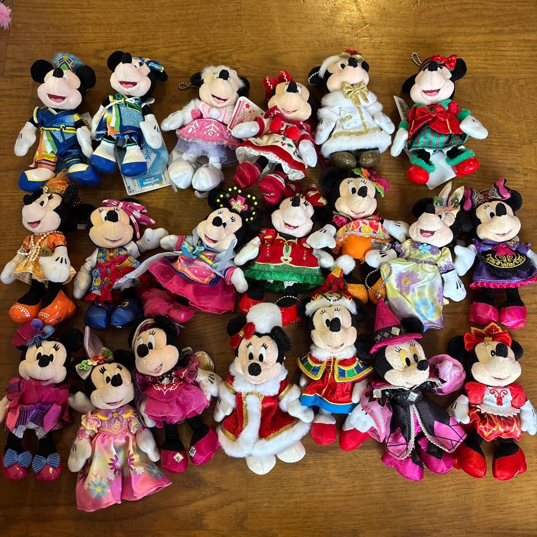 ミニー ぬいぐるみバッジ 20体 - メルカリ