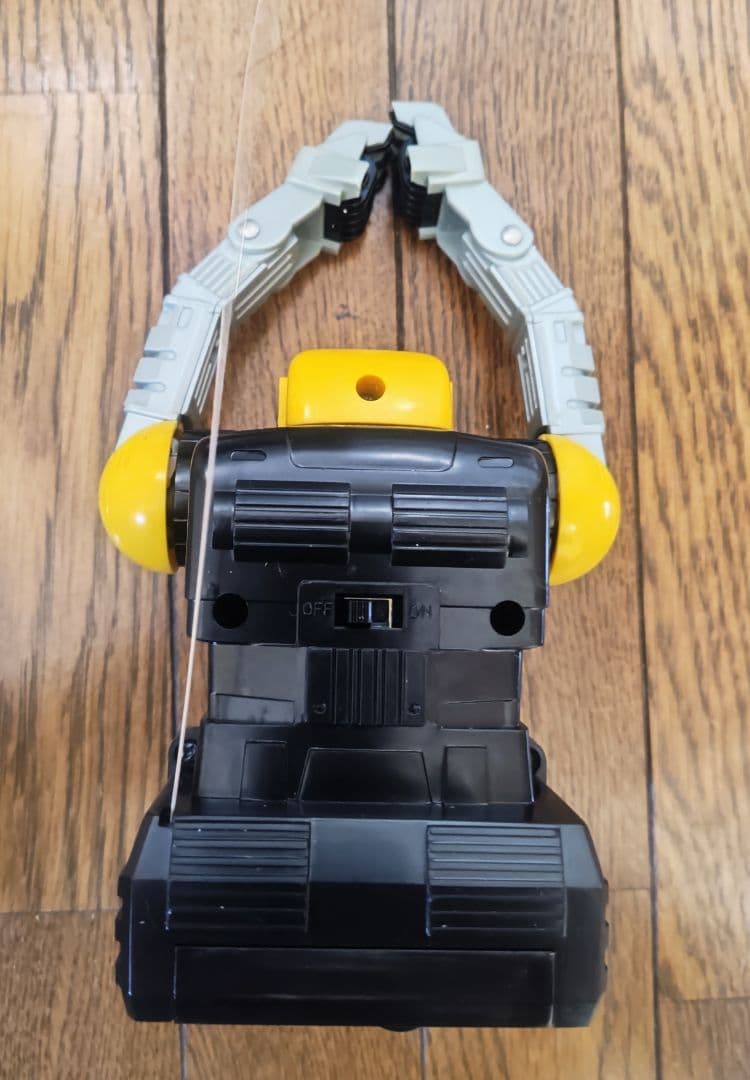 未使用】希少 1984 バンダイ Mr.ブルコング R/Cロボット 稼働品 - メルカリ