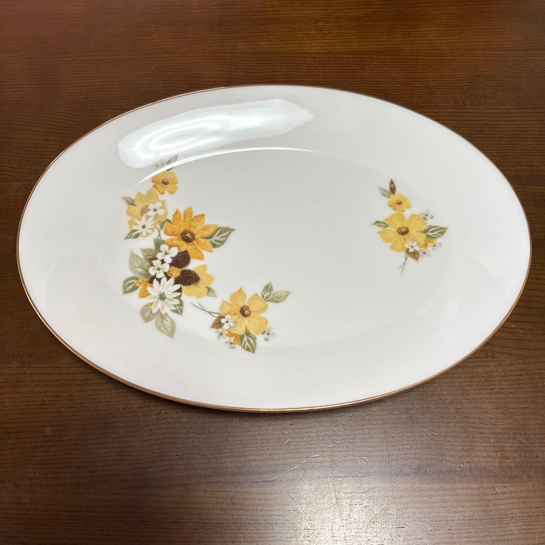 花柄楕円形 大皿 金縁付き - メルカリ