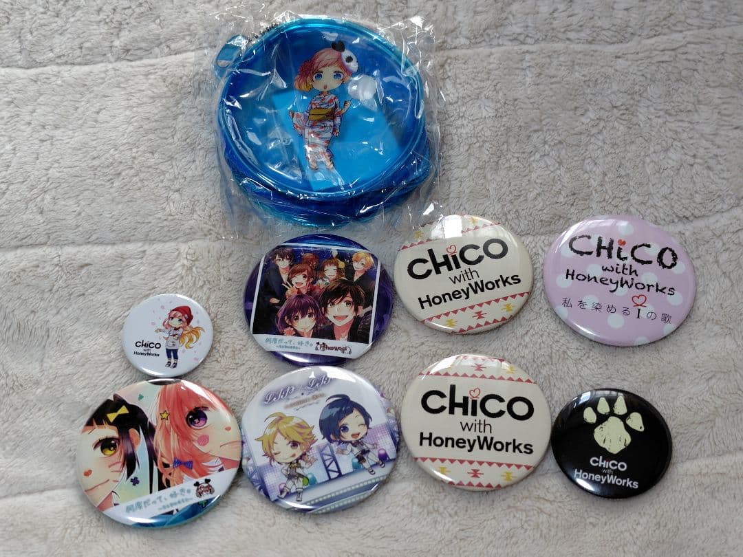 CHiCO with HoneyWorks グッズ 缶バッジ ポーチ - メルカリ