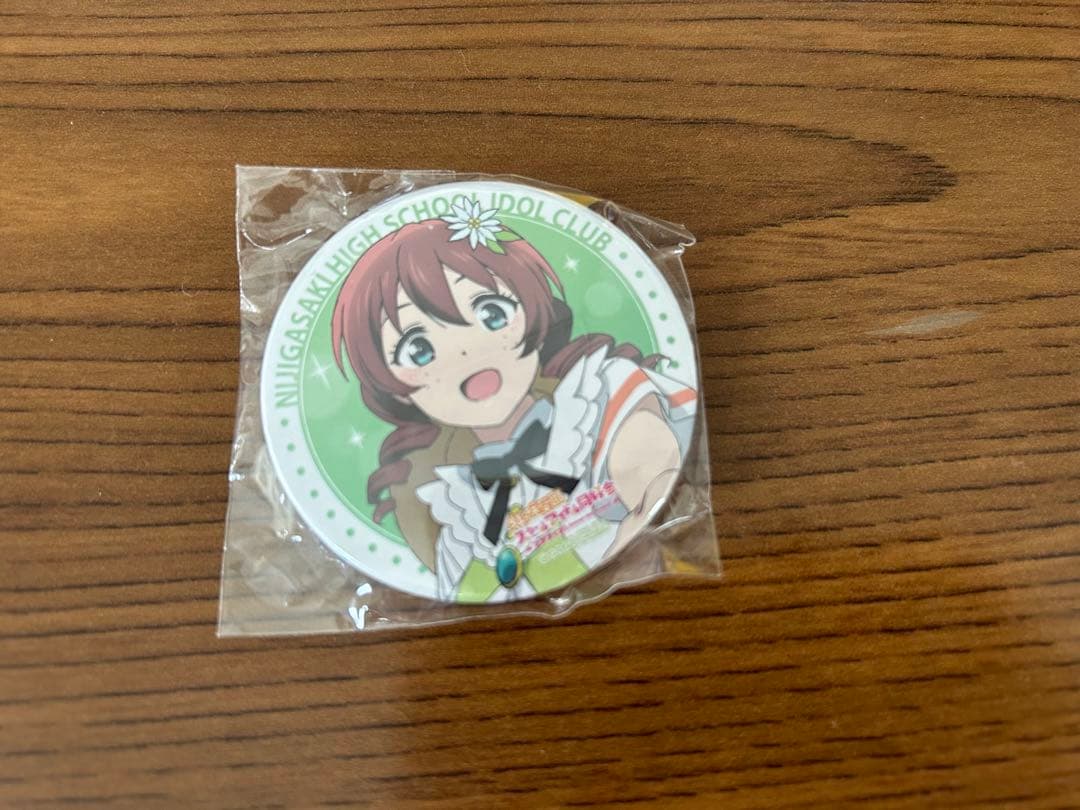ラブライブ 虹ヶ咲 エマ・ヴェルデ 缶バッジ 3rd - メルカリ