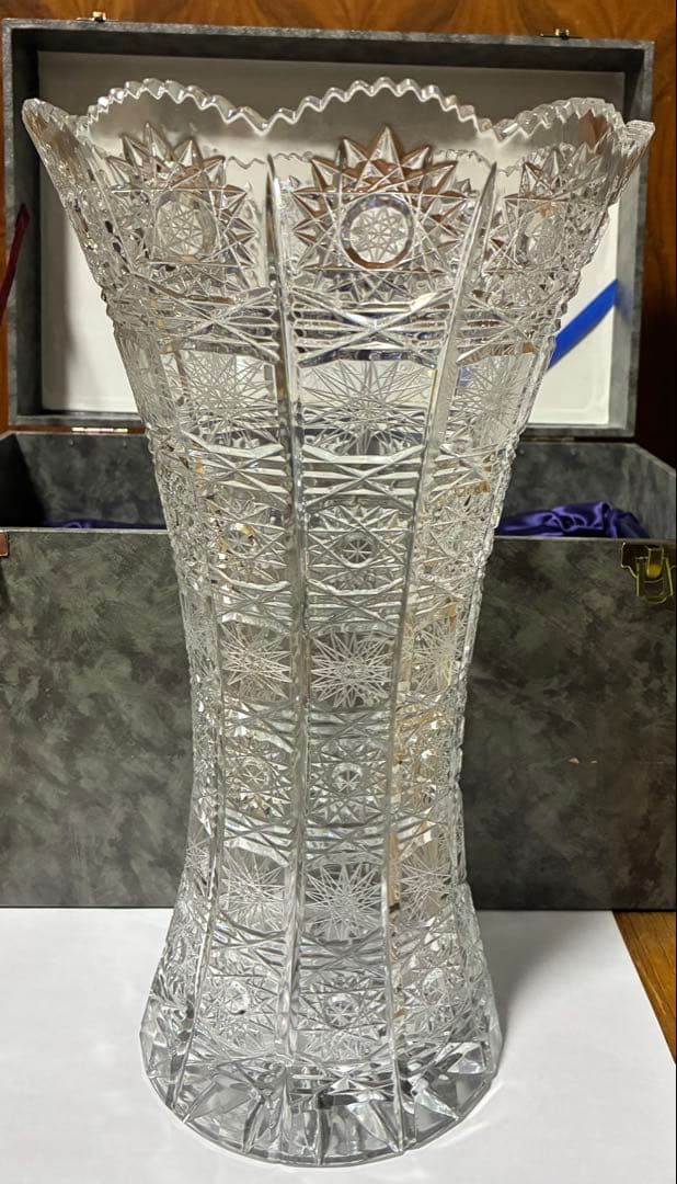 クリスタル花瓶スロバキア製30年ほど前の花瓶 高さ約35cm 上の直径約20cm ボヘミアングラス フラワーベース 花瓶 チェコスロバキア ガラス工芸