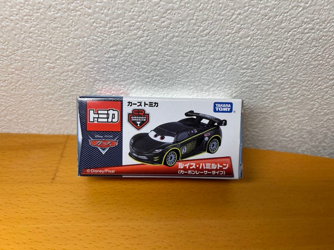 新品未使用】カーズトミカ ルイスハミルトン カーボンレーサータイプ