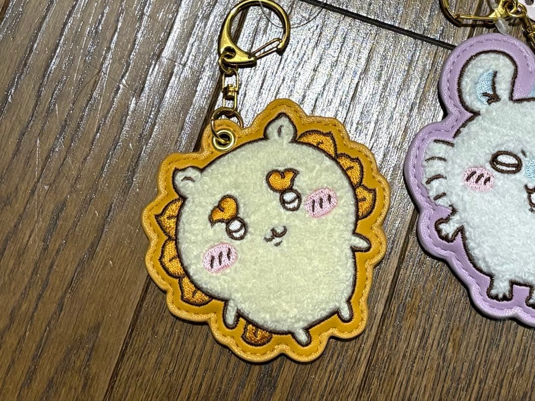 ちいかわ もこもこ サガラ刺繍キーホルダー シーサー - メルカリ
