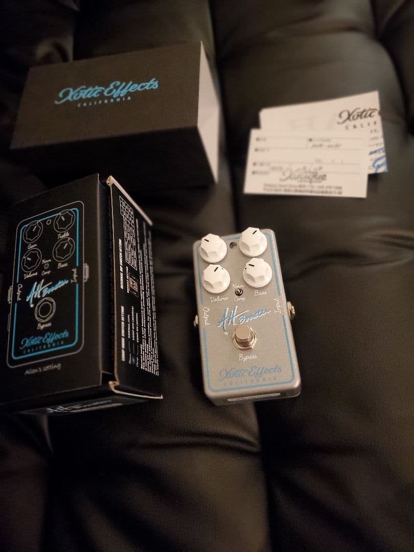 Xotic AH Booster アレンハインズ直筆サイン入り Xotic AH Booster｜アレン・ハインズ・シグネイチャー・ペダルが登場