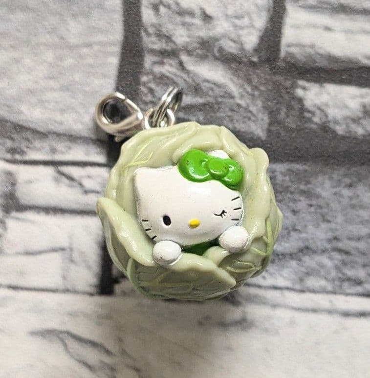 ご当地キティ 群馬限定 キャベツキティちゃん ファスナーマスコット
