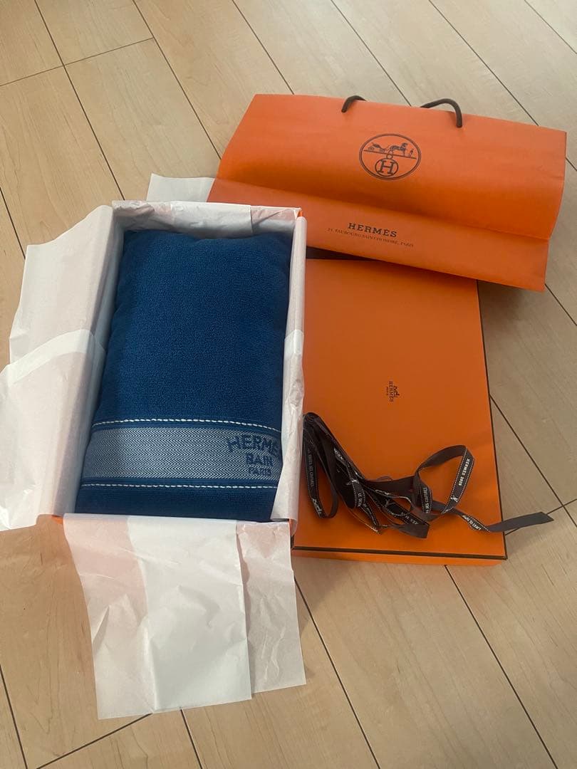 未使用品！！HERMES 青 ビーチクッション HERMES（エルメス） ビーチクッション ヨッティング YACHTING BEACH