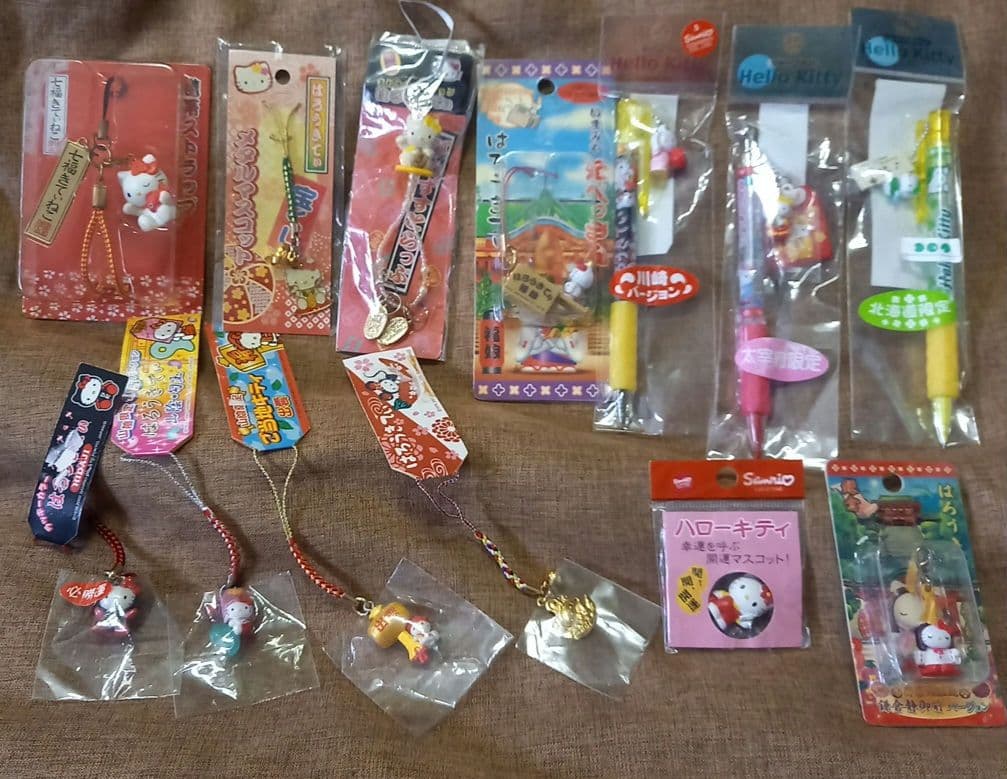 SANRIO☆幸運☆開運☆縁起☆神社☆根付けストラップ&シャープペン☆