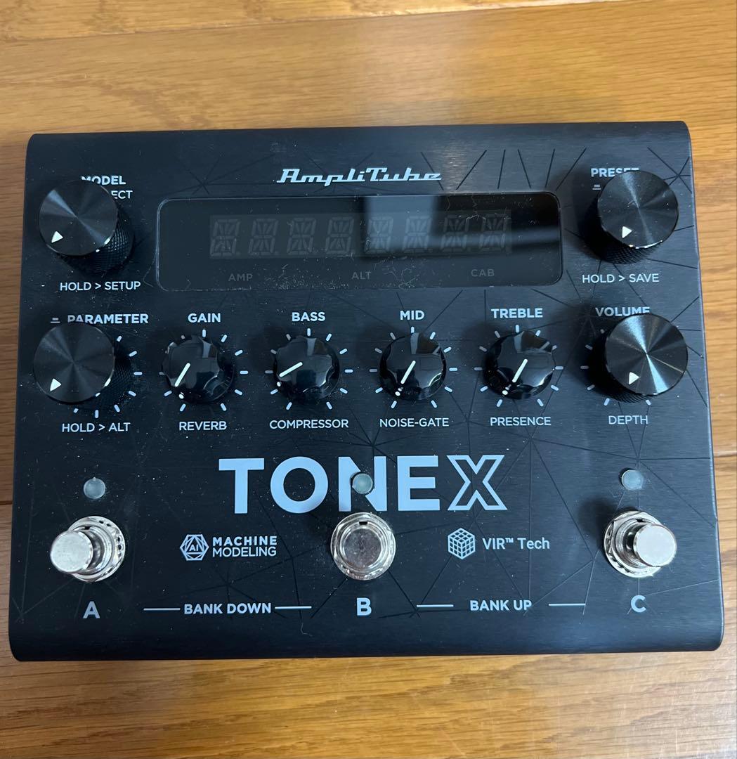 美品　IK Multimedia AmpliTube TONEX ペダル Amazon.com: IK Multimedia TONEX Pedal: Stereo multi-effects guitar