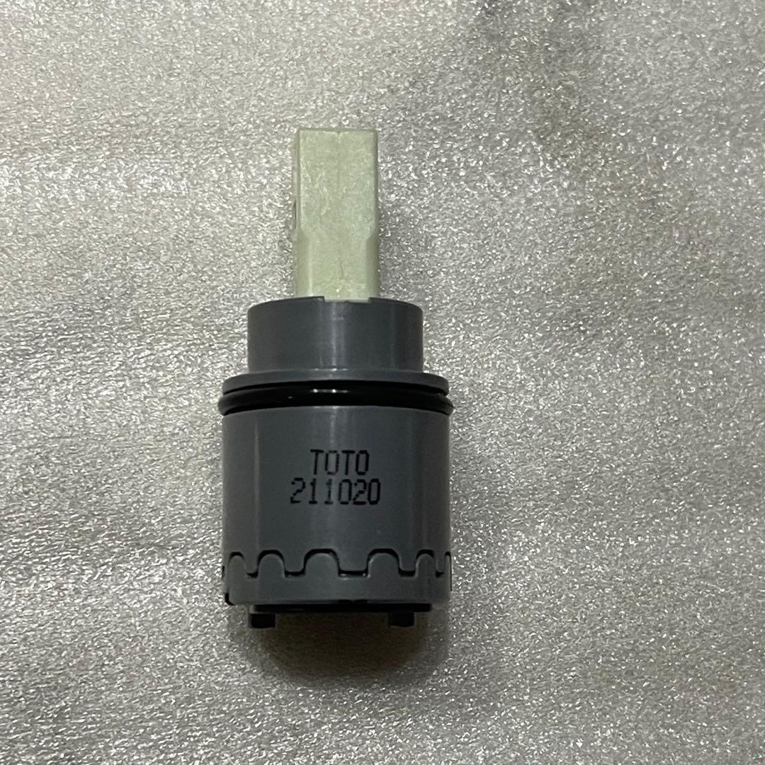 TOTO水栓 THF57 、57Aの正規品 2個セント - メルカリ