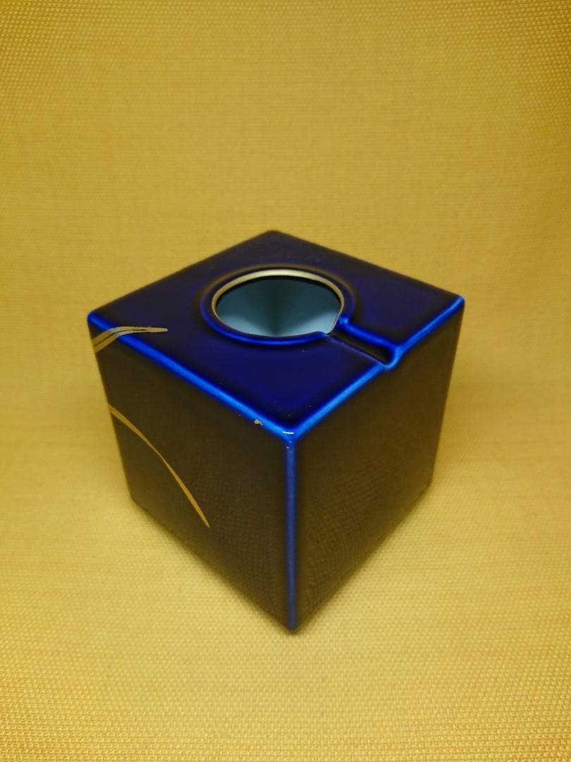 美品】花瓶 香蘭社 蘭絵 瑠璃色 置物 インテリア 工芸品 美術品 A1167