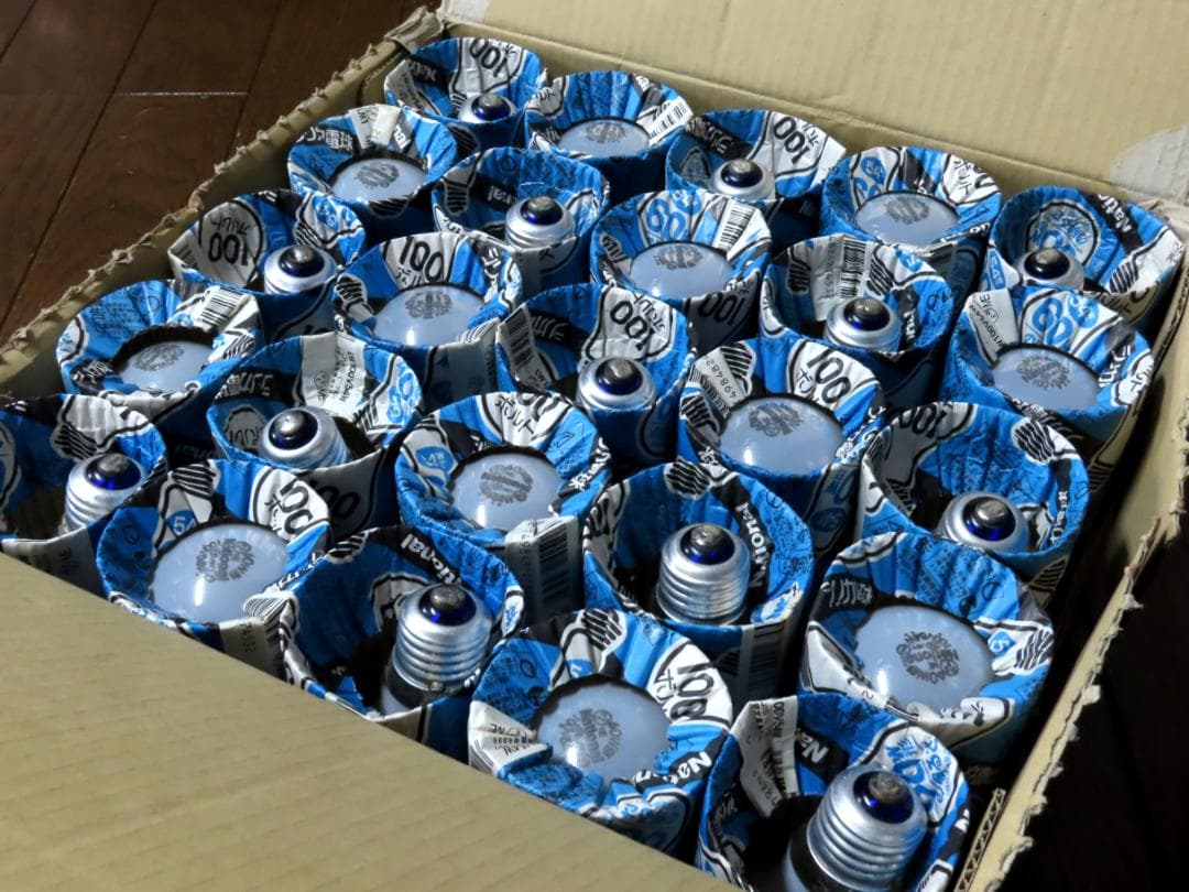 パナソニック　シリカ電球６０形　２５個　National／LW100V54W Amazon | パナソニック シリカ電球60形【1個入】 LW100V54W(NA