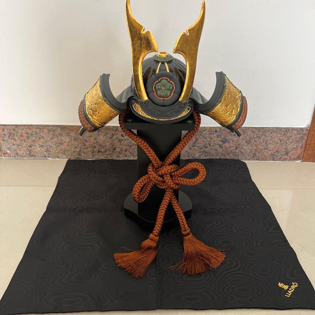 LLADRÓ 武士の兜 グリーングレーと金 約30cm Samurai Helmet - Blue Koi Sculpture. Limited Edition | リヤドロ