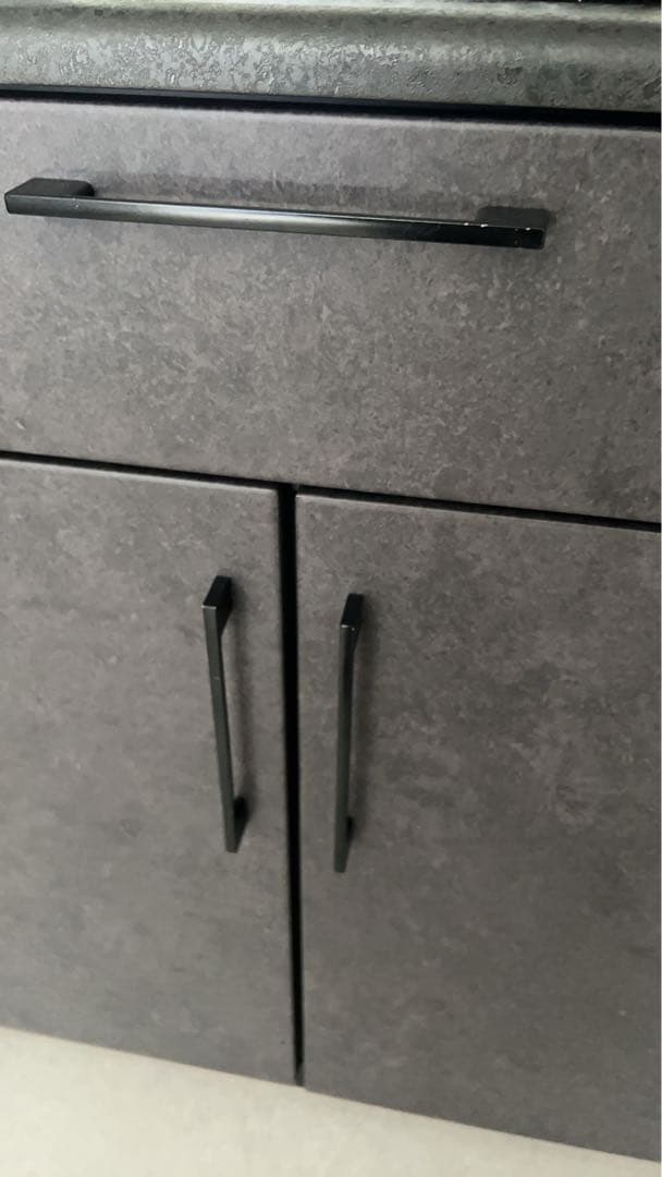 ダークグレー キッチン収納キャビネットお値下げ致しました。お